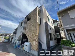 アリー小菅の画像