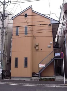 神奈川県横浜市西区中央1【アパート】の外観