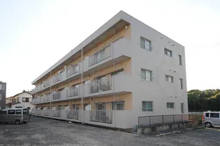 いづみハイツ【3階】の外観