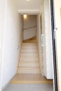 アークヒルズ豊栄B【2階】の玄関