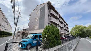 ラ・クール庭瀬【4階】の外観