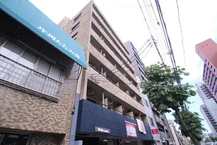 White広島駅前【3階】の外観