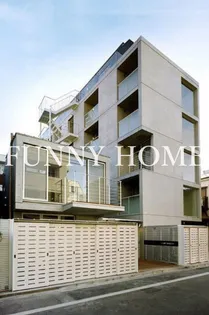 東京都世田谷区下馬1【マンション】の外観