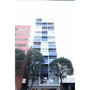 東京都新宿区東五軒町【マンション】の外観