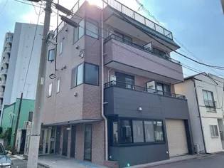 おおみやビル【3階】の外観