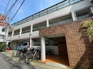 モンシャトー北新宿【1階】の外観