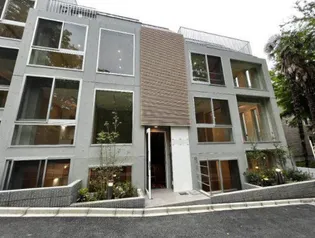 東京都新宿区下落合4【マンション】の外観