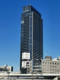 THE YOKOHAMA FRONT TOWER【13階】の外観