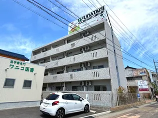 High Jump【1階】の外観