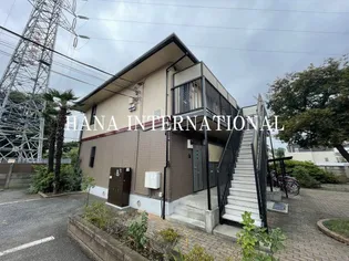 ヴィラ・ファミーユA【1階】の外観