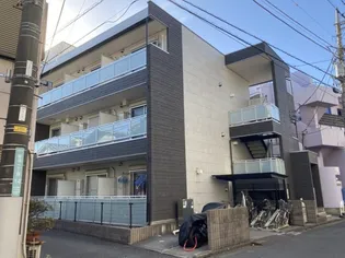 リブリ・モンターニュ【2階】の外観