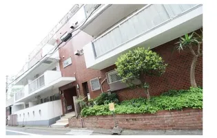 シャトー瑠璃【1階】の外観