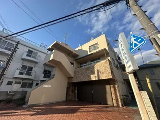 ヴィヴァ-チェ総持寺【3階】の外観