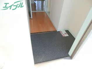 ノーブルタウン【1階】の玄関