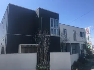 ラ・シャルール【1階】の外観