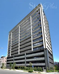 プレサンスグラン泉【9階】の外観