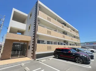 アメトリン【1階】の外観