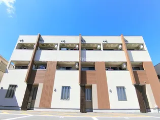 スリーハーブズ狭山II番館の外観