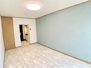 ドミール信濃町【2階】の外観
