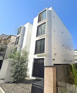 LEGALAND初台【1階】の外観