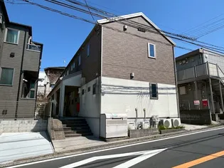 アルタピッコフィオーレ【2階】の外観