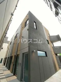 Pair新大久保の外観