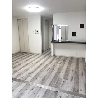 カーサセレーナ【1階】の居間