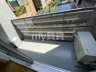 ラ・パレーテ【2階】の内装