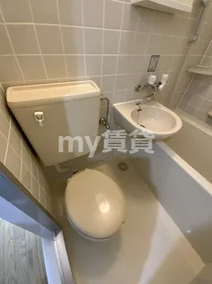 ラ・パレーテ【2階】の内装