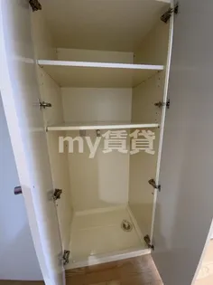 ラ・パレーテ【2階】の内装