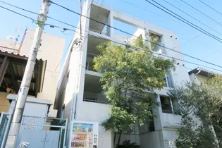 Festina Lente【4階】の外観