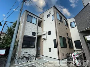 ハーモニーテラス氷川町【1階】の外観