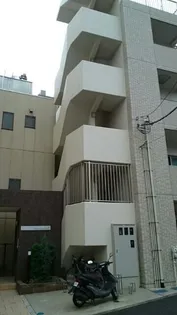 プラシード 横浜【1階】の外観