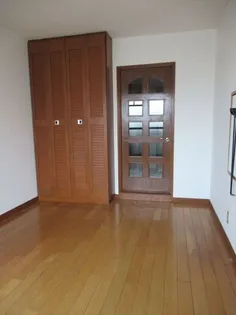 リバティハイツ美園【4階】の居間