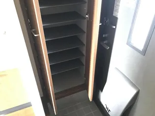 シャーメゾン砂押南【2階】の内装