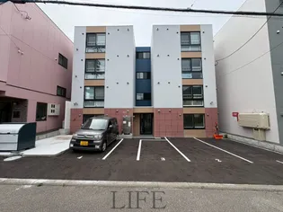 サリーヴィラ月寒東【4階】の外観