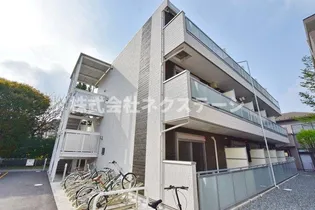 リブリ・クインスヴェール【1階】の外観