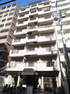 ト-カン五条烏丸キャステ-ル【2階】の外観