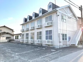 レオパレスラークシャルマンの画像