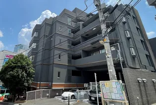 東京都渋谷区神宮前1【マンション】の外観