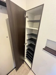 REGALEST菊菜(キクナ)【3階】の玄関