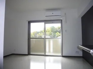 チェルシー神宮外苑【5階】の居間