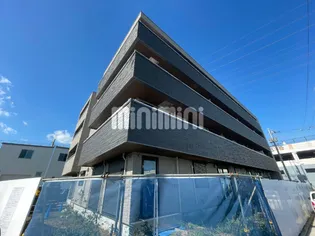 AZU【4階】の外観