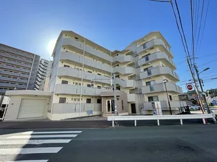 Cynthia山下(シンシアヤマシタ)【2階】の外観