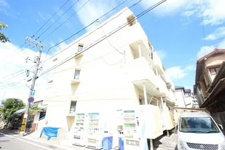 三石マンション【3階】の外観