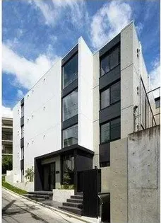 東京都品川区上大崎1【マンション】の外観