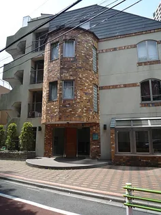 東京都港区三田1【マンション】の外観