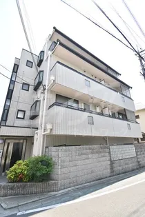 カサ・ラポルティ【1階】の外観