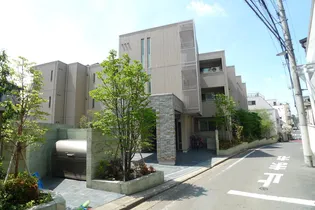 本郷館【2階】の外観