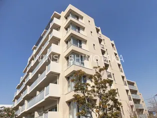 東京都世田谷区上北沢1【マンション】の外観